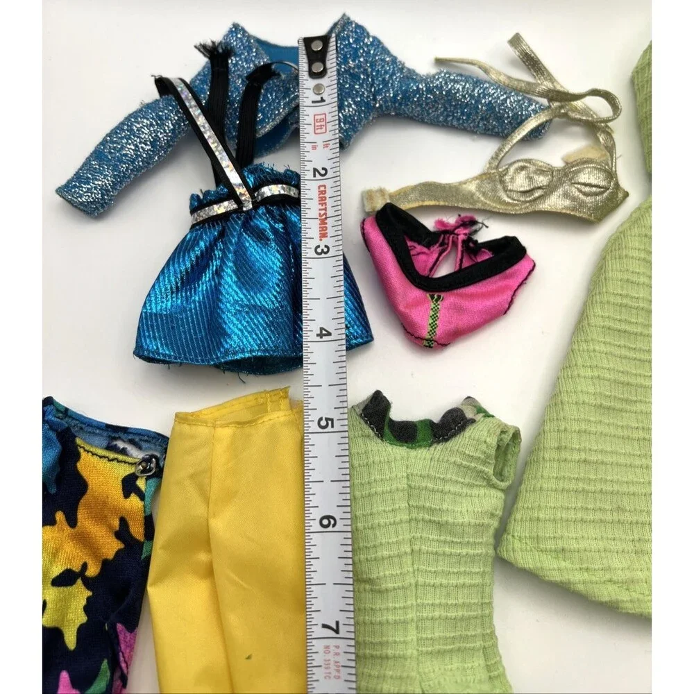 VINTAGE BARBIE SKIPPER MIXED LOT of Variety of Clothing  See Pics